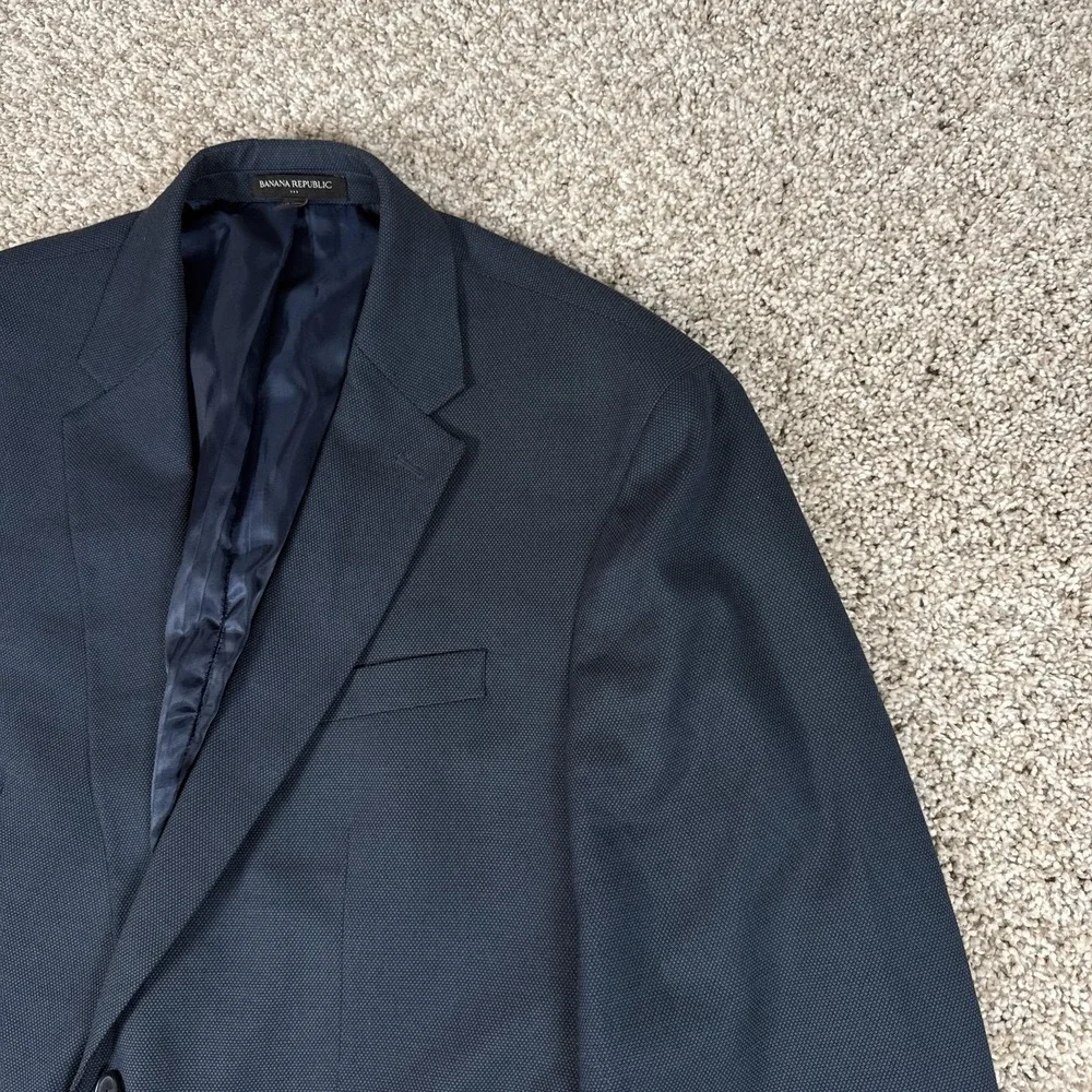 Banana Republic Blazer Mens 44R Navy‎ Blue Slim Fit Textured Two Button Lined
